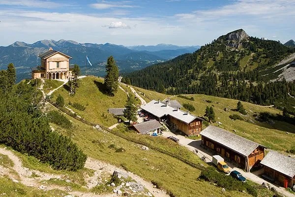 Wanderung zum Kini Schachenhaus